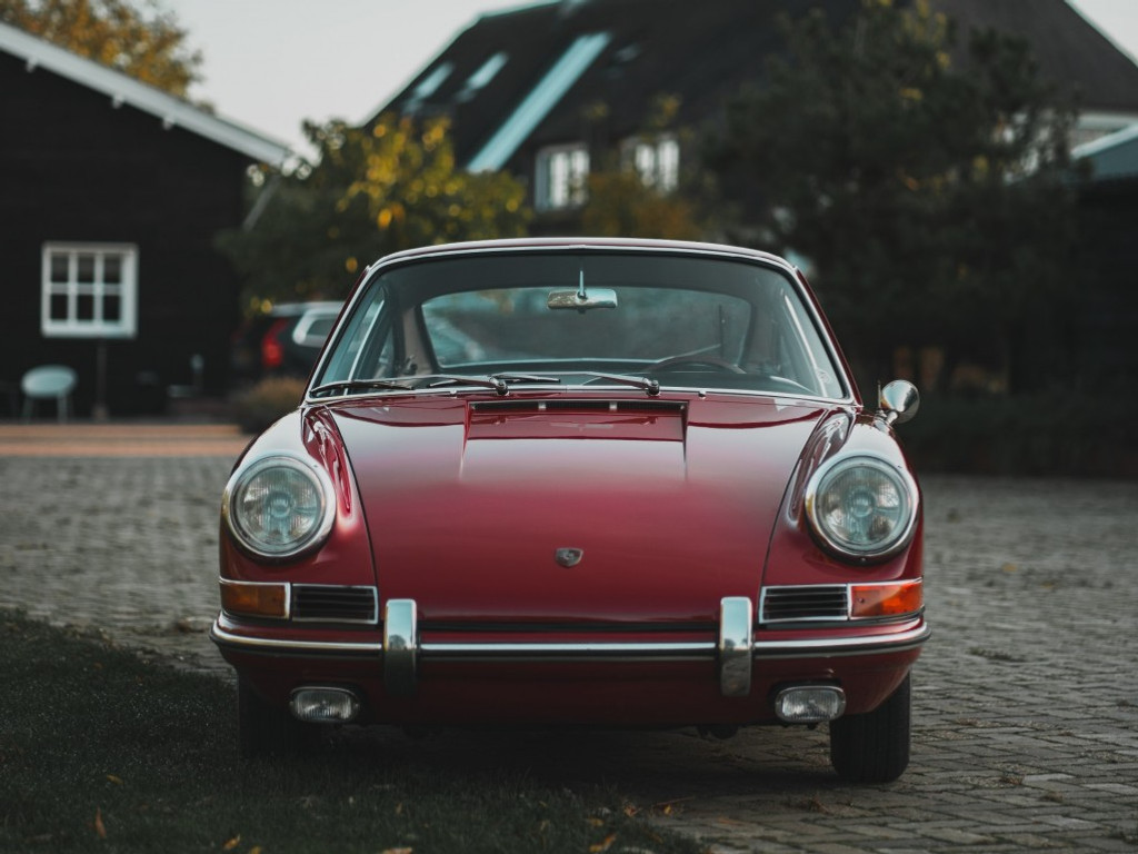 33087341-3.jpg