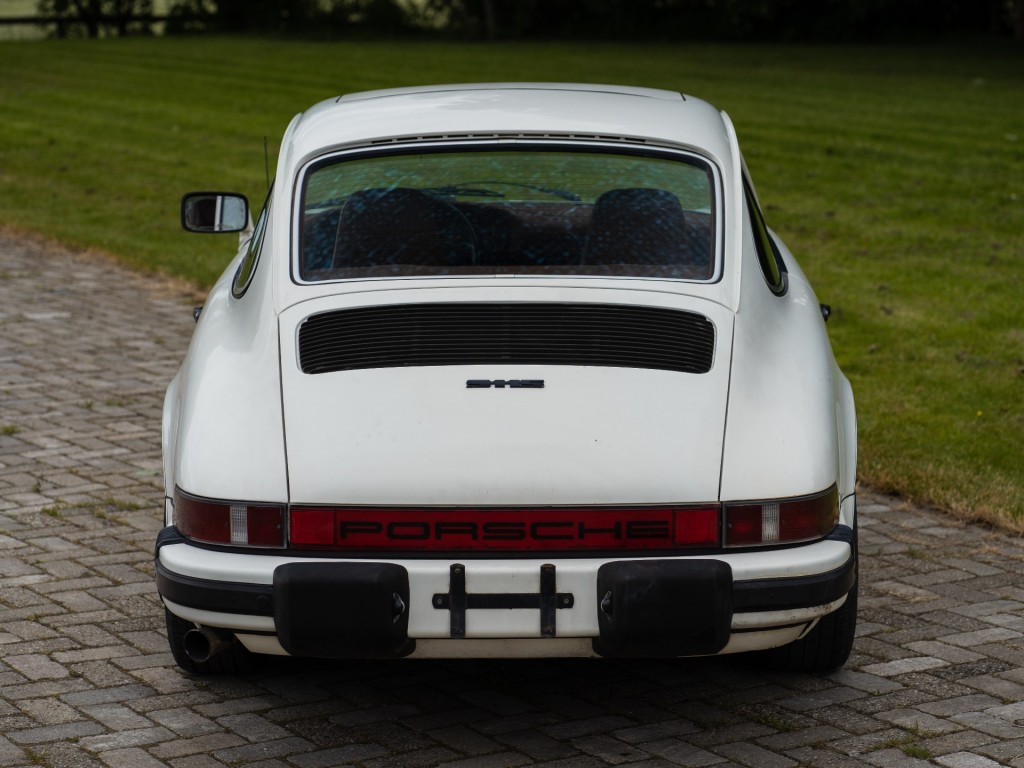 33879749-33.jpg