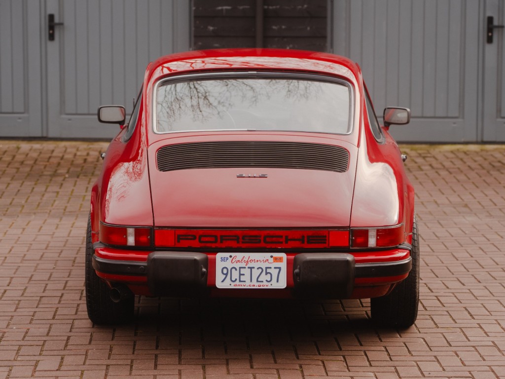 37088479-29.jpg