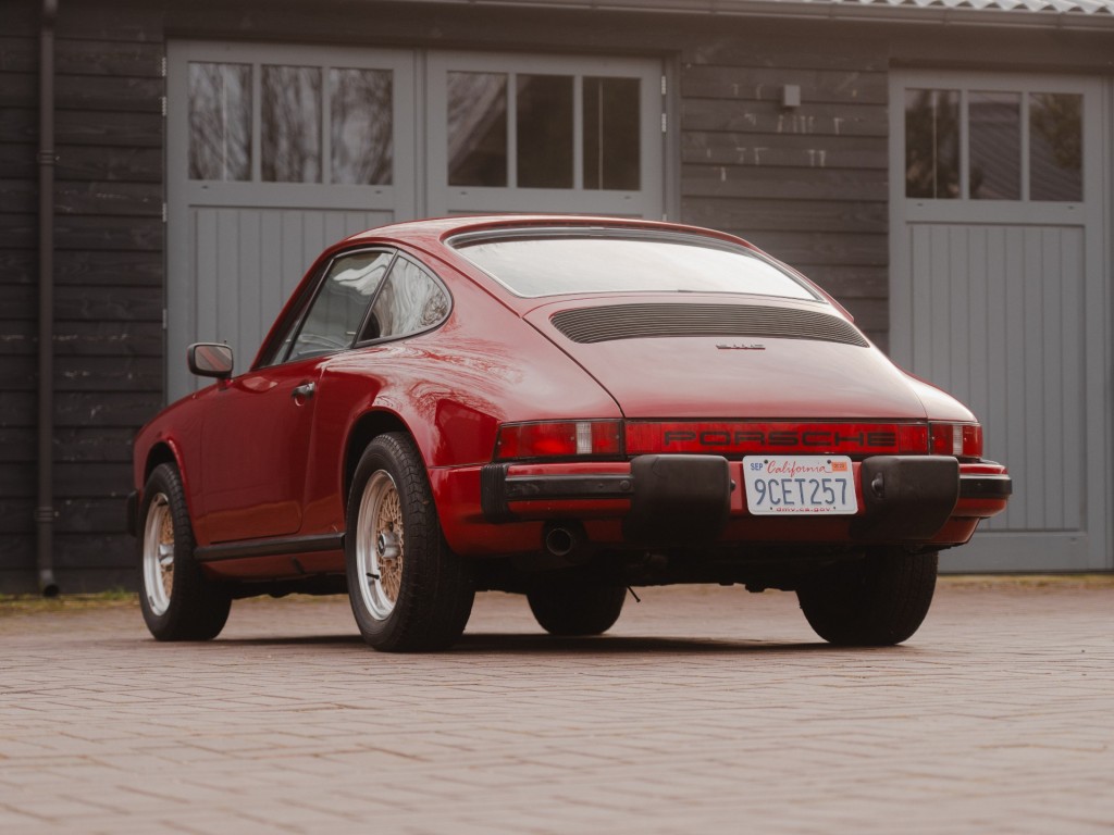 37088479-32.jpg