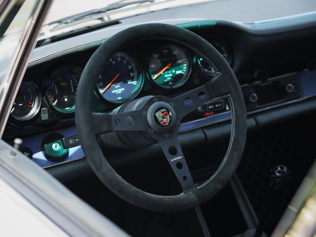 38774498-10.jpg