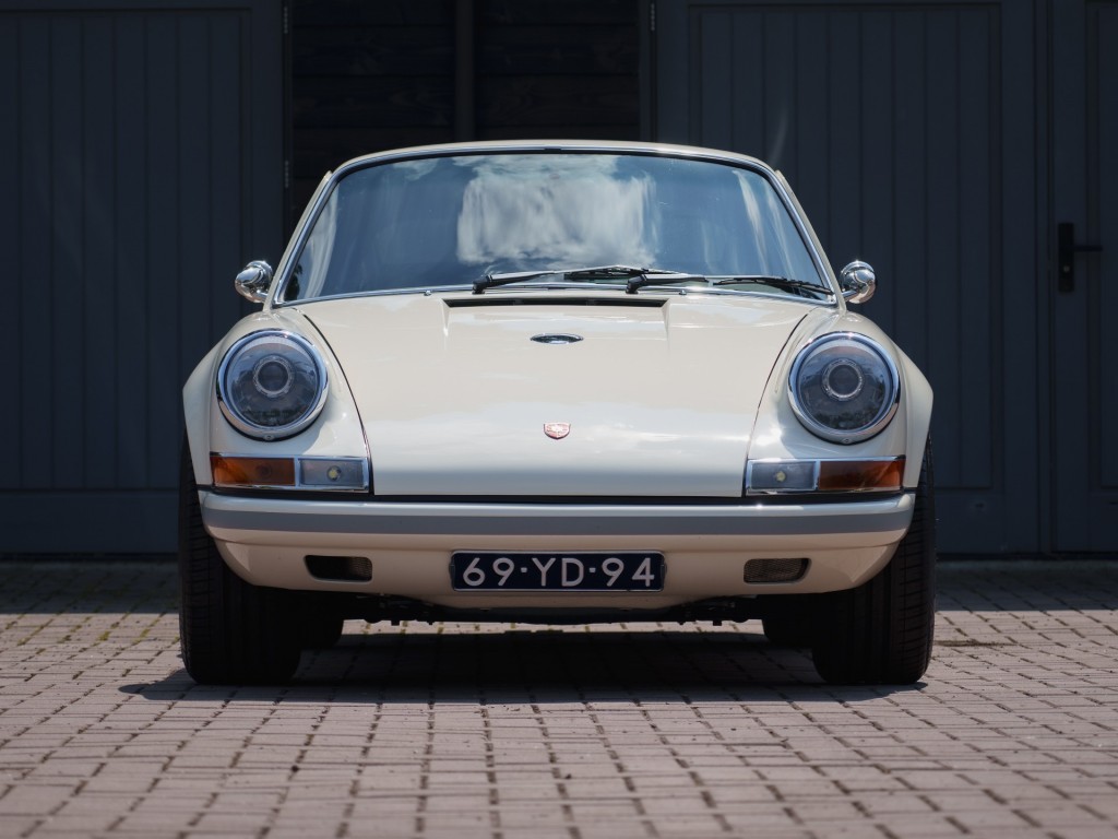 38774498-2.jpg