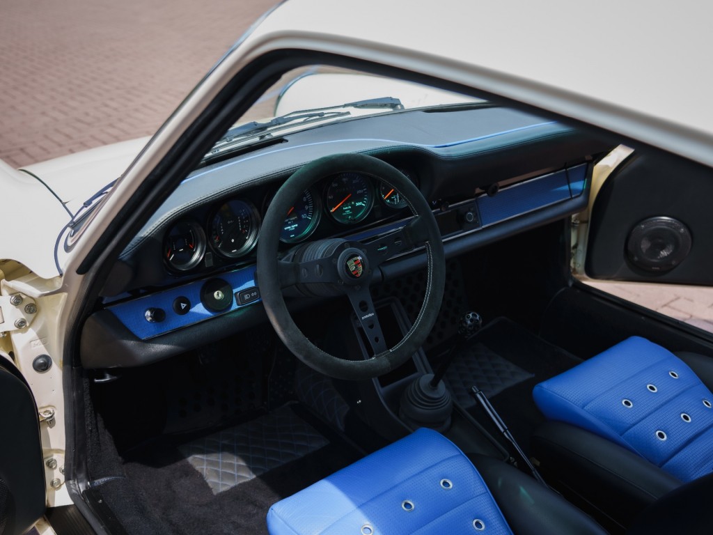 38774498-9.jpg