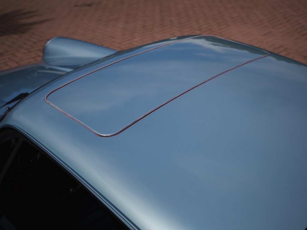 40062093-23.jpg