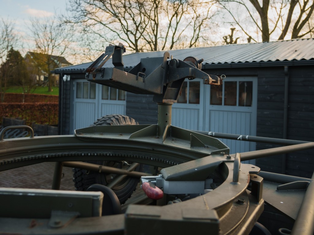 41585198-20.jpg