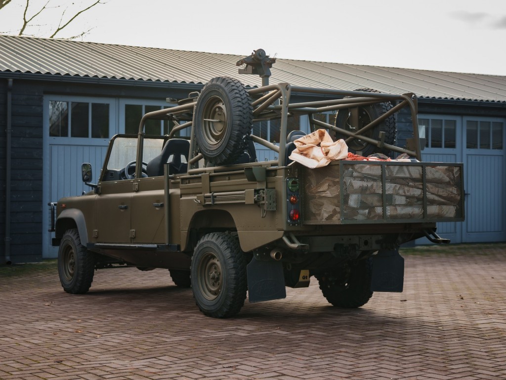 41585198-45.jpg
