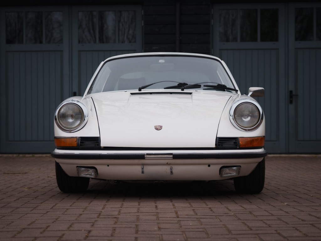 43253974-3.jpg