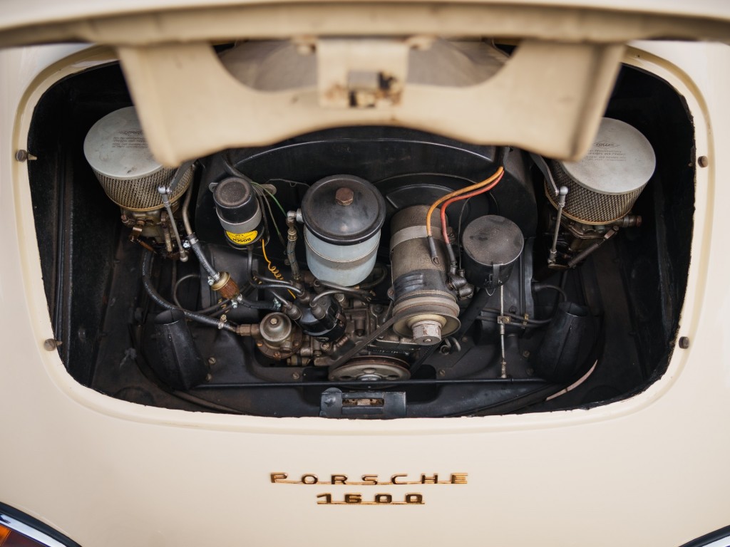 44843560-24.jpg