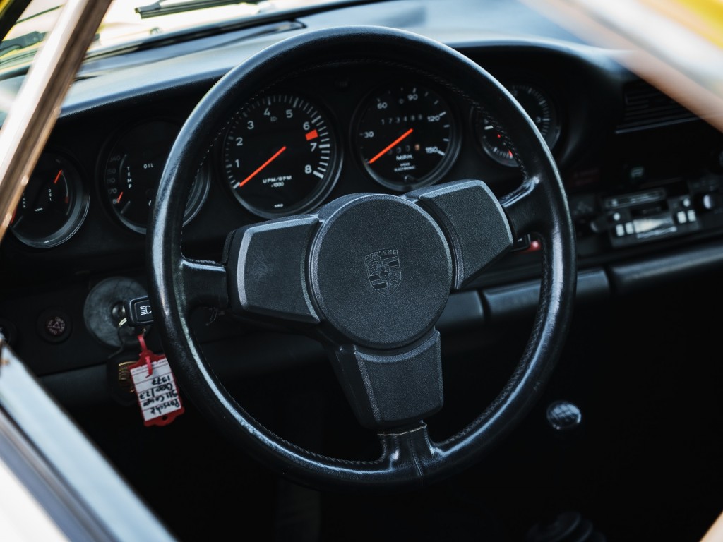 44847609-9.jpg