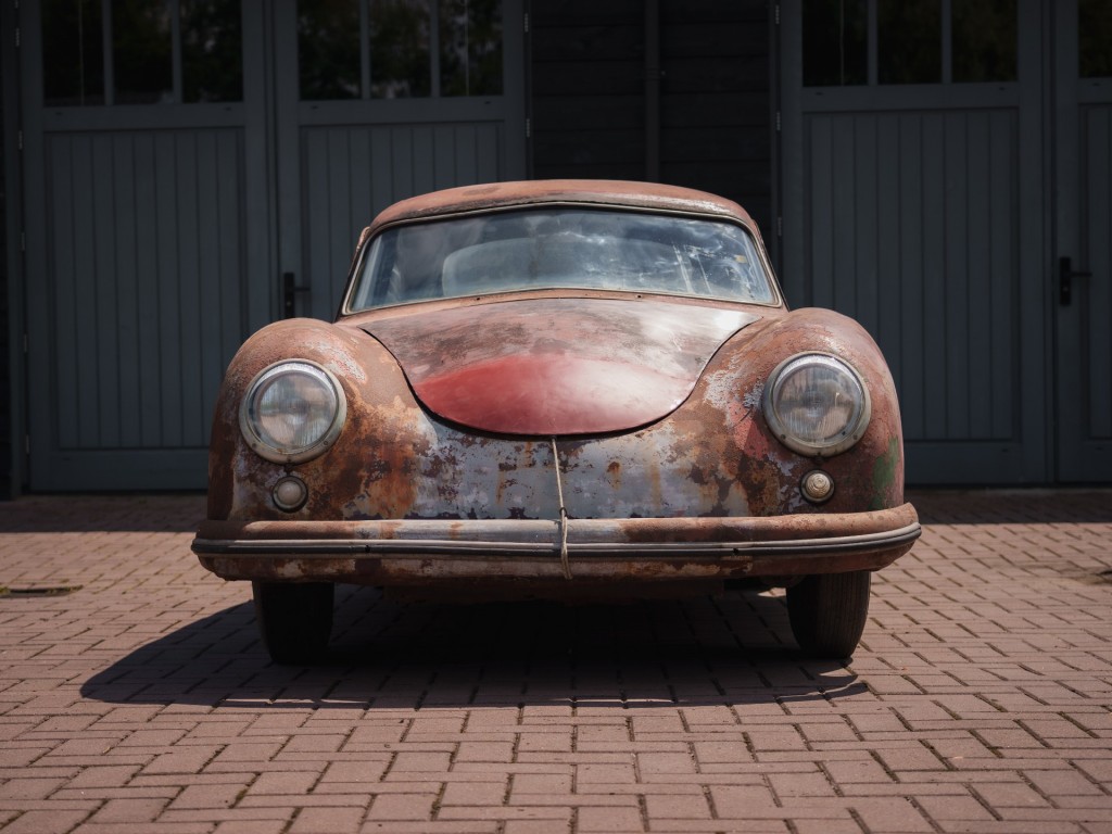 45378017-2.jpg