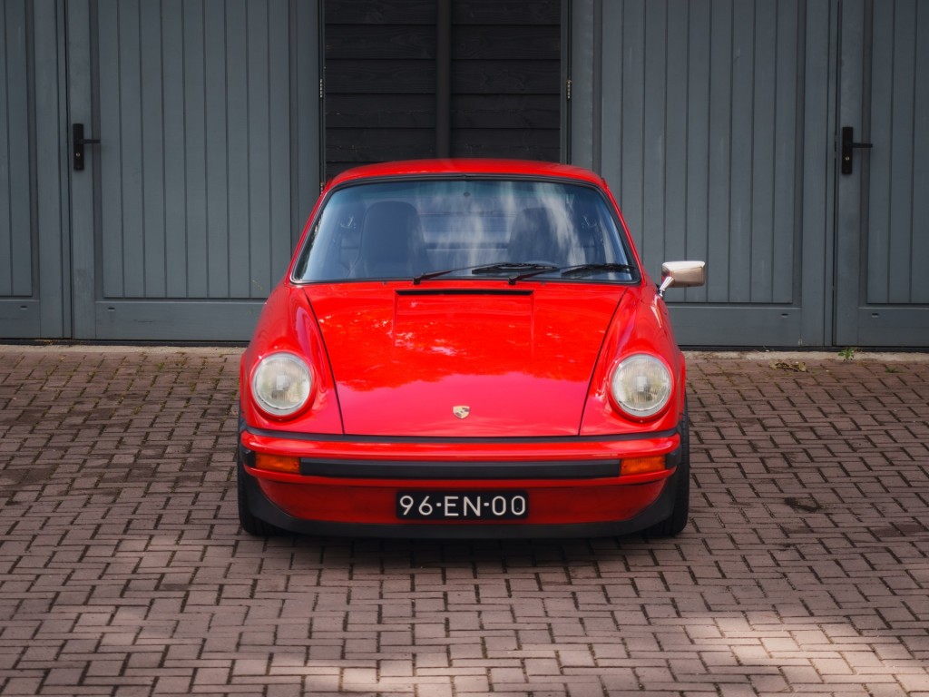46092393-2.jpg