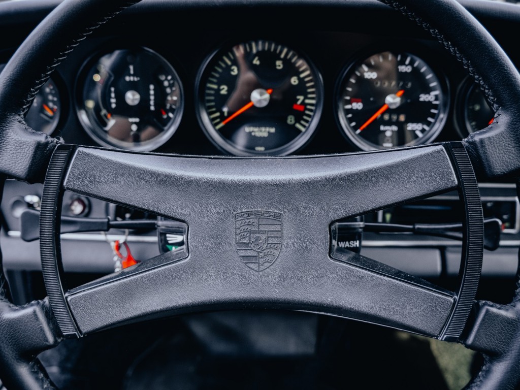 46926991-25.jpg