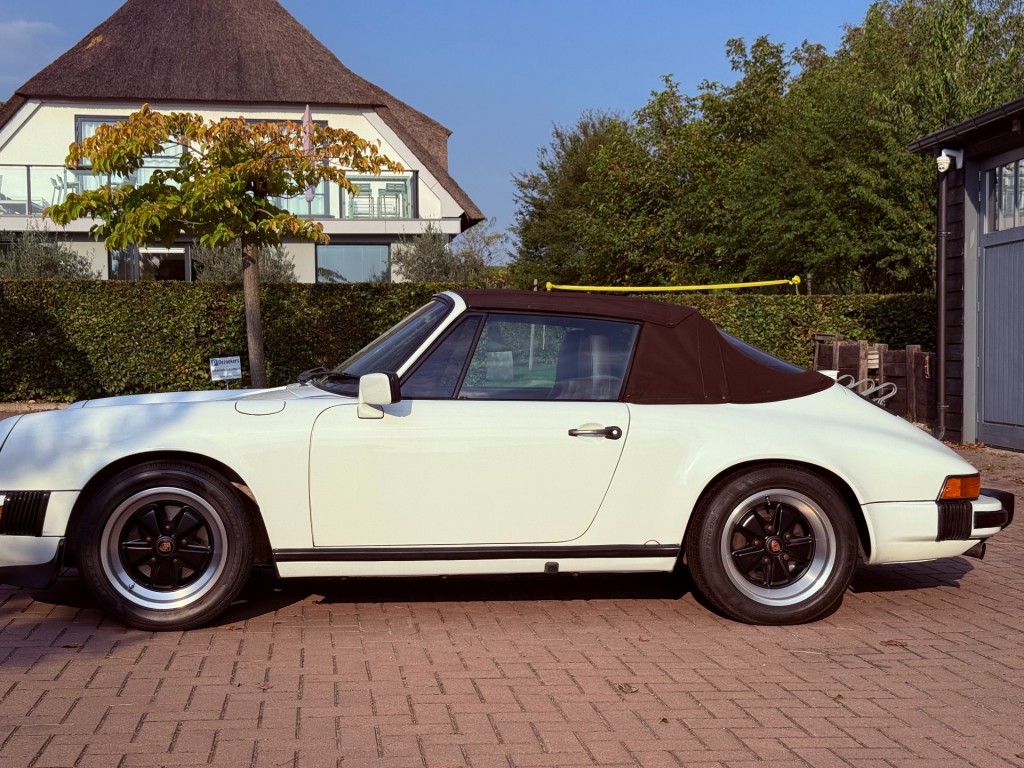 47986348-6.jpg